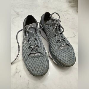 Under Armour Gray Men's Athletic Shoes